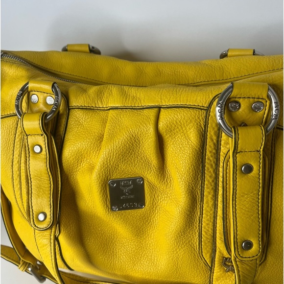 MCM Yellow Leather Silver Studded Zip Satchel/Handbag!! RARE!! ☀️💛 - Picture 3 of 16